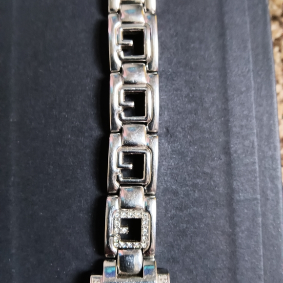 Guess Watch - Picture 3 of 4